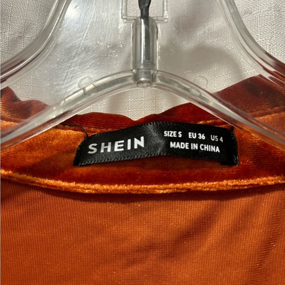 Women’s SHEIN Button Front Velvet Shirt Size 4 - Picture 3 of 11
